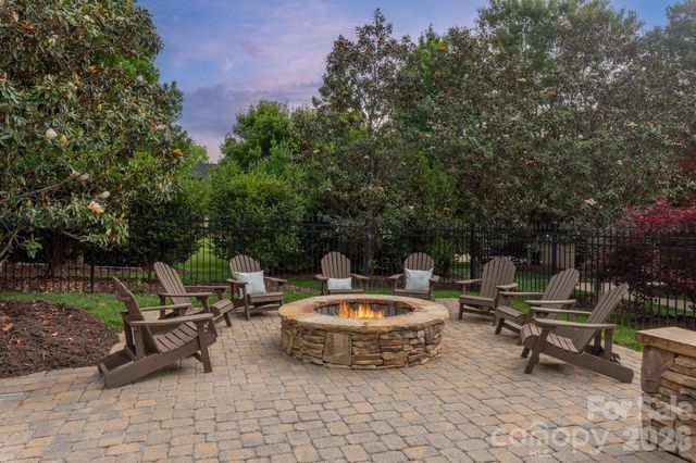 406 Creeping Cedar Court, Waxhaw, NC 28173