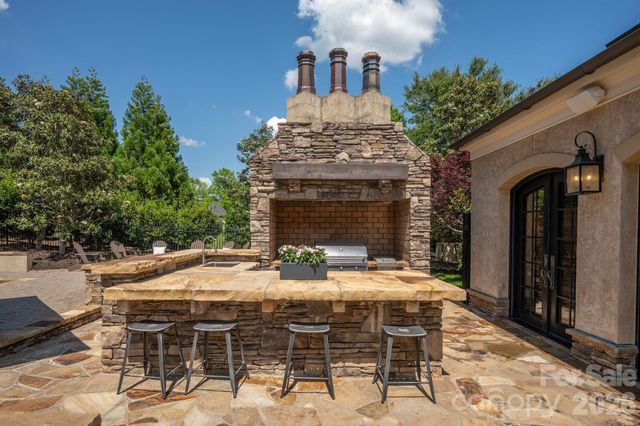406 Creeping Cedar Court, Waxhaw, NC 28173