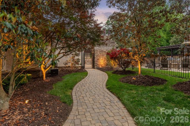 406 Creeping Cedar Court, Waxhaw, NC 28173