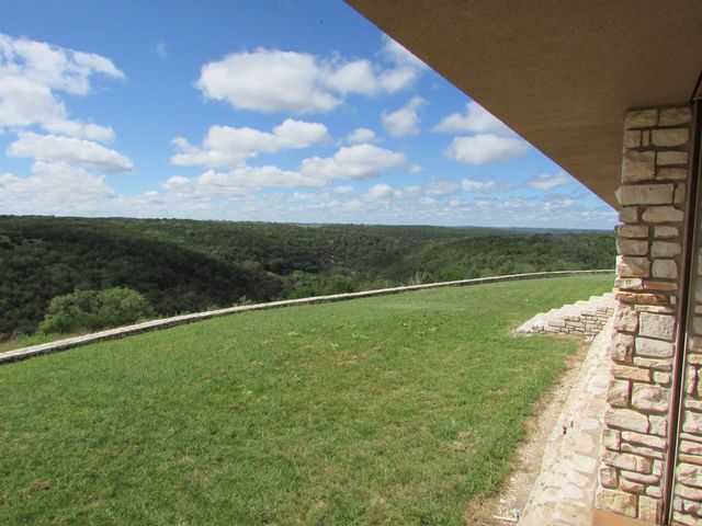 4481 S Medina Hwy, Kerrville, TX 78028