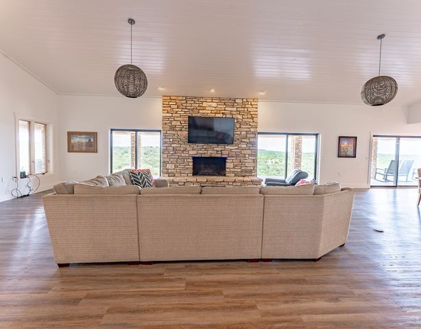 4481 S Medina Hwy, Kerrville, TX 78028