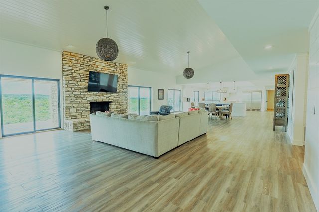 4481 S Medina Hwy, Kerrville, TX 78028