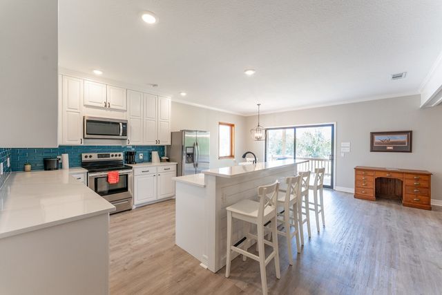 4481 S Medina Hwy, Kerrville, TX 78028