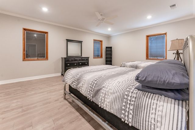 4481 S Medina Hwy, Kerrville, TX 78028