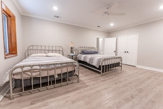 4481 S Medina Hwy, Kerrville, TX 78028