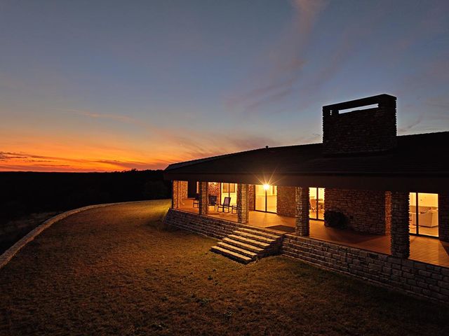 4481 S Medina Hwy, Kerrville, TX 78028