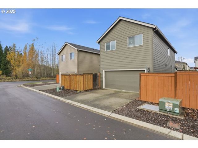 2125 Se 18TH Aly, Gresham, OR 97080