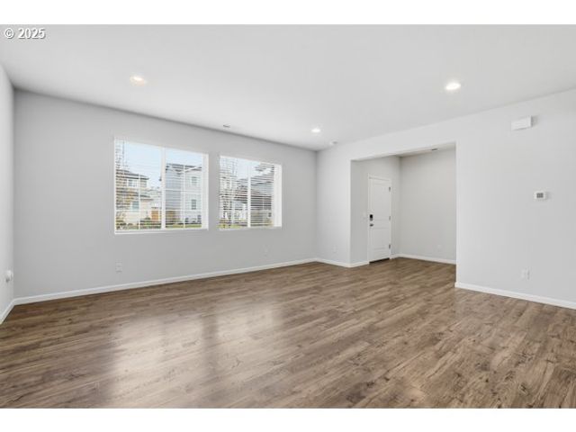 2125 Se 18TH Aly, Gresham, OR 97080