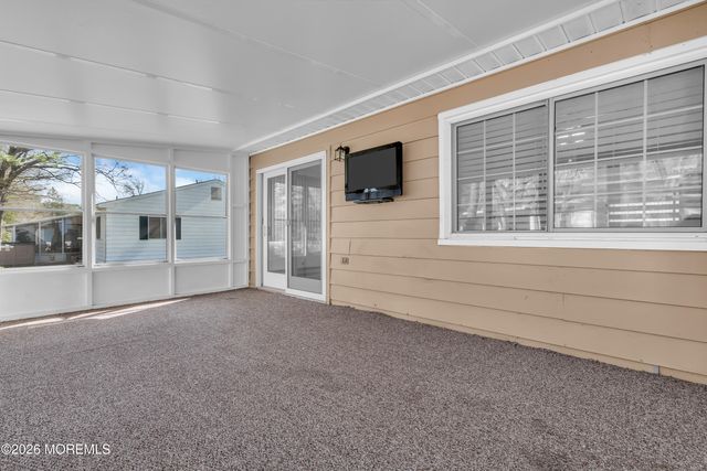 13 Michigan Avenue, Whiting, NJ 08759