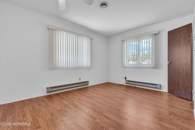 13 Michigan Avenue, Whiting, NJ 08759