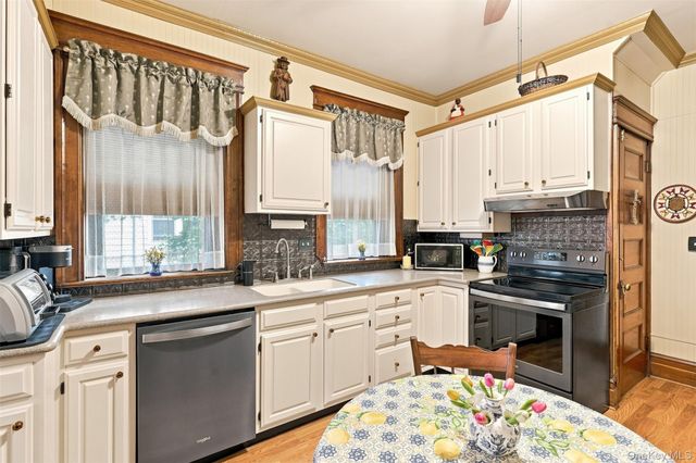 349 Albany Avenue, Kingston, NY 12401