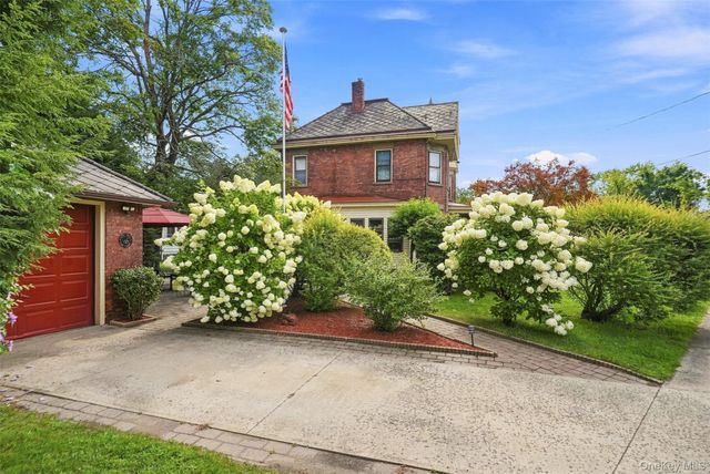 349 Albany Avenue, Kingston, NY 12401
