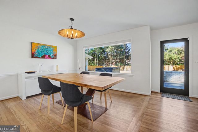 7330 Hunters Branch Drive NE, Atlanta, GA 30328