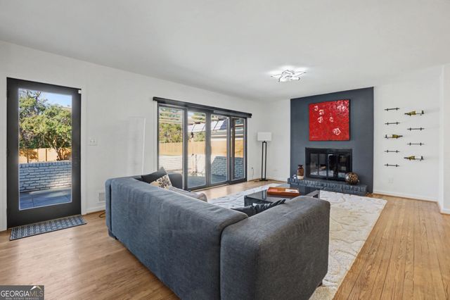 7330 Hunters Branch Drive NE, Atlanta, GA 30328