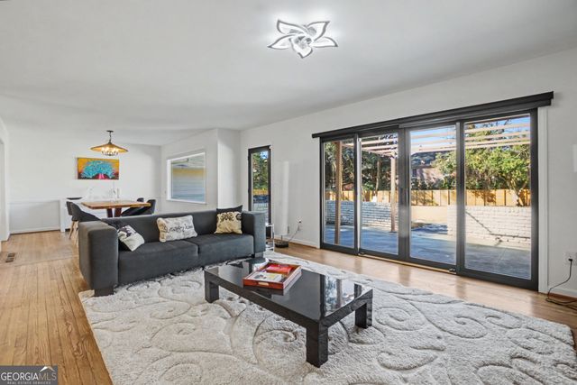 7330 Hunters Branch Drive NE, Atlanta, GA 30328