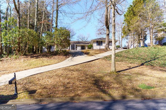 7330 Hunters Branch Drive NE, Atlanta, GA 30328