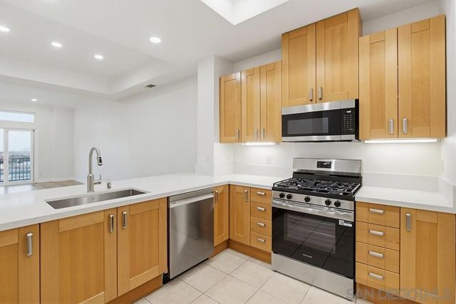 2078 San Diego, San Diego, CA 92110