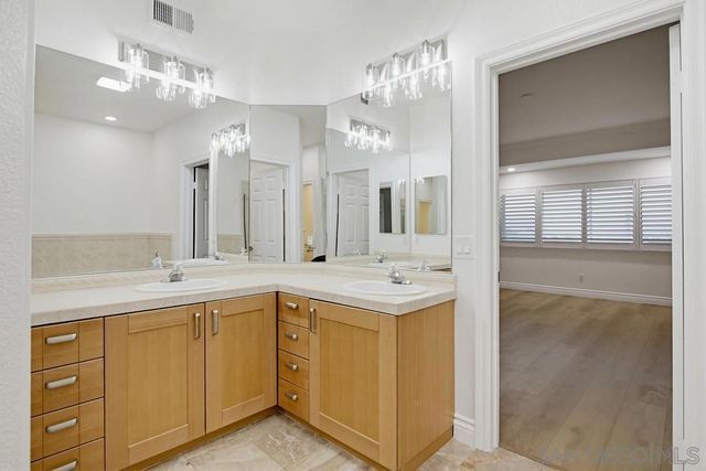 2078 San Diego, San Diego, CA 92110