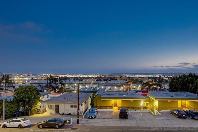 2078 San Diego, San Diego, CA 92110