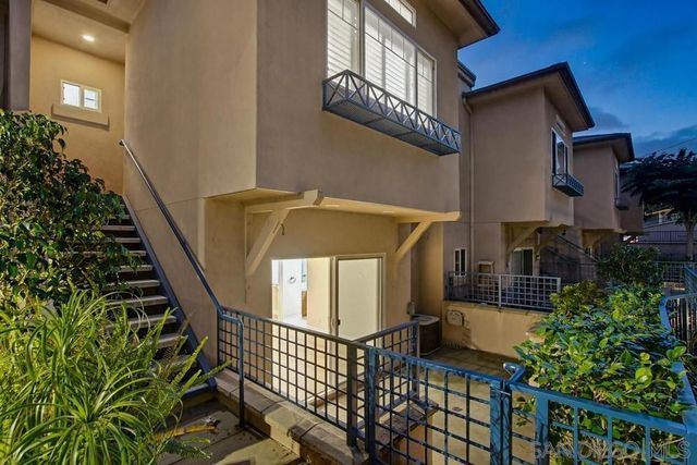 2078 San Diego, San Diego, CA 92110