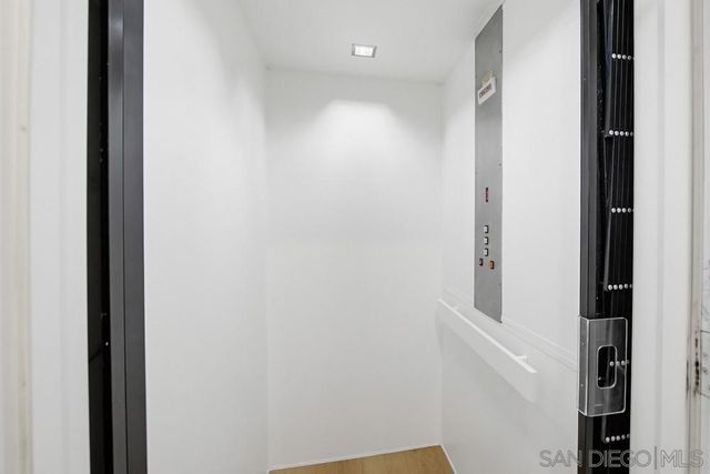 2078 San Diego, San Diego, CA 92110