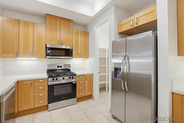 2078 San Diego, San Diego, CA 92110