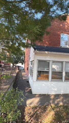 417 Jackson Street, St Charles, MO 63301