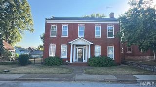 417 Jackson Street, St Charles, MO 63301