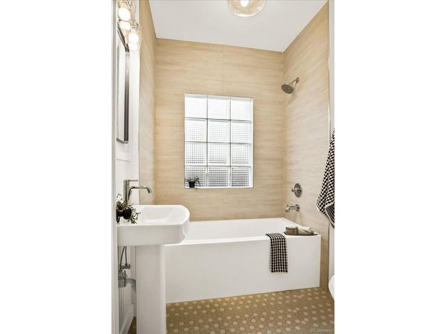 2828 Birch St, Denver, CO 80207