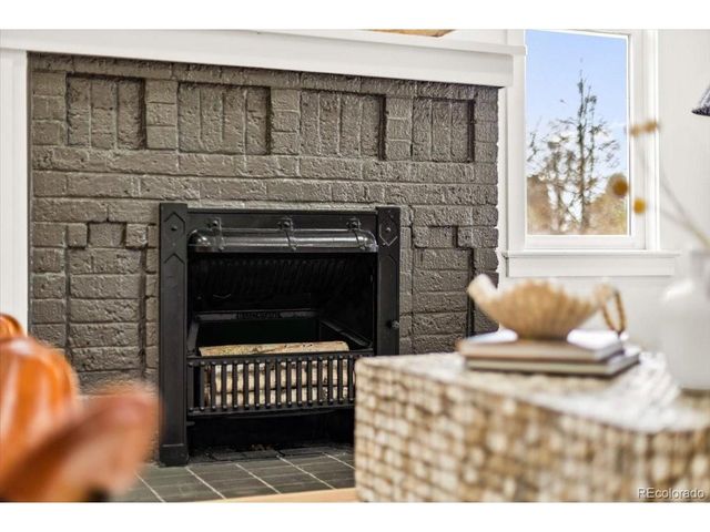 2828 Birch St, Denver, CO 80207