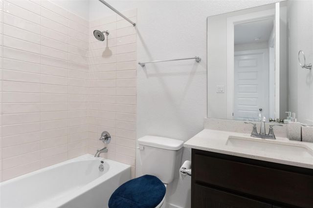 316 Amista DR, Liberty Hill, TX 78642