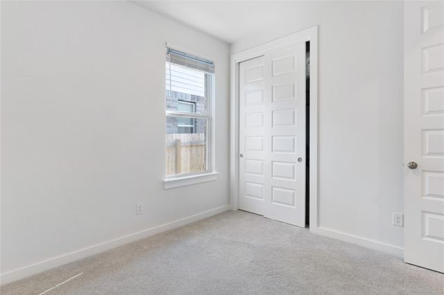 316 Amista DR, Liberty Hill, TX 78642