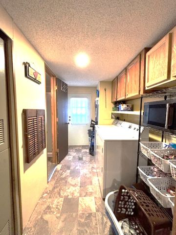 1300 Hamilton Street S, Salem, IL 62881