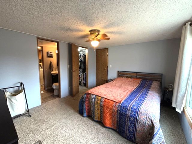 1300 Hamilton Street S, Salem, IL 62881