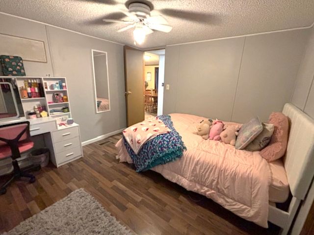 1300 Hamilton Street S, Salem, IL 62881