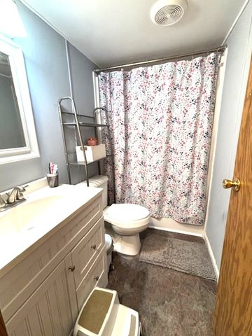 1300 Hamilton Street S, Salem, IL 62881