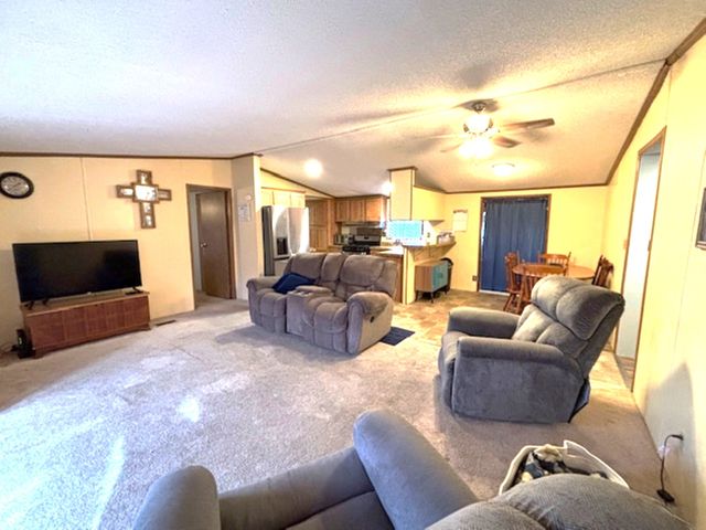 1300 Hamilton Street S, Salem, IL 62881