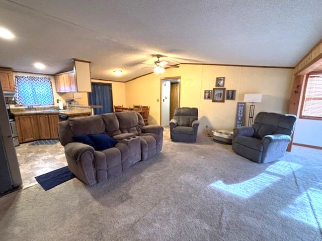 1300 Hamilton Street S, Salem, IL 62881