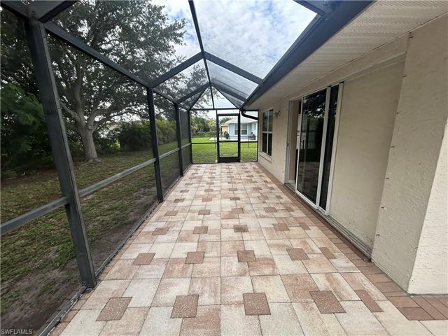 4537 SW 10th AVE, Cape Coral, FL 33914