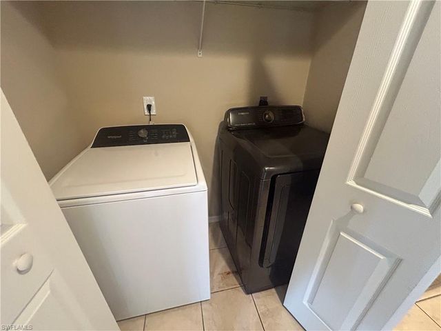4537 SW 10th AVE, Cape Coral, FL 33914