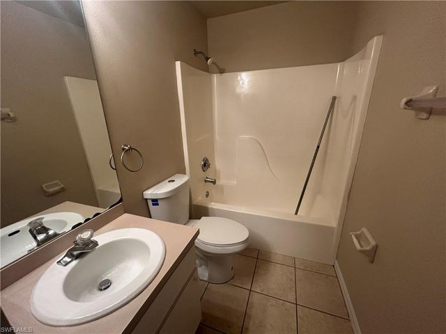 4537 SW 10th AVE, Cape Coral, FL 33914