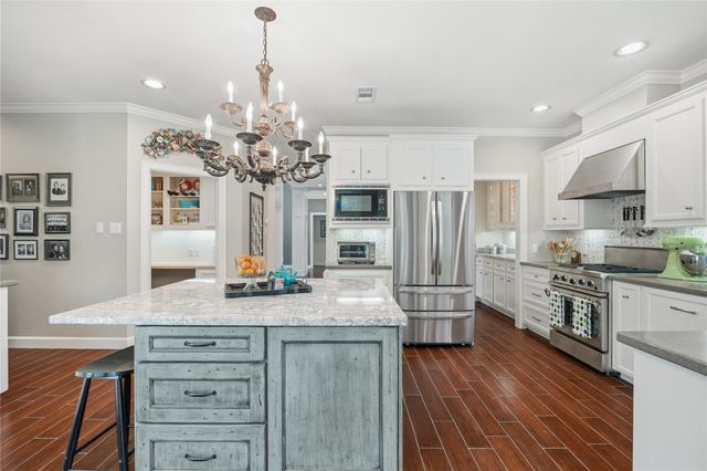 9500 Live Oak Court, Manvel, TX 77578