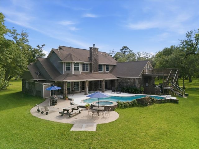 9500 Live Oak Court, Manvel, TX 77578