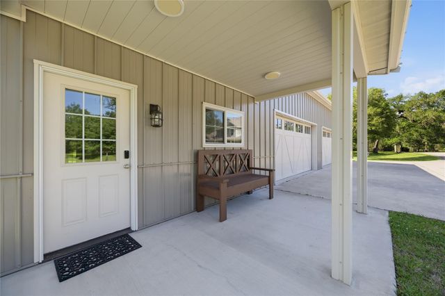 9500 Live Oak Court, Manvel, TX 77578