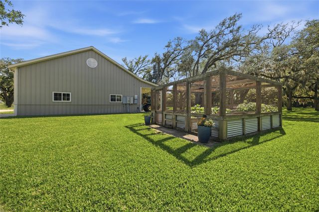 9500 Live Oak Court, Manvel, TX 77578