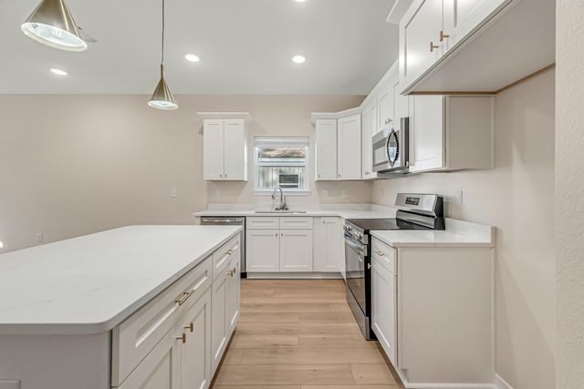 3802 Golden Acres Circle, Crestview, FL 32539