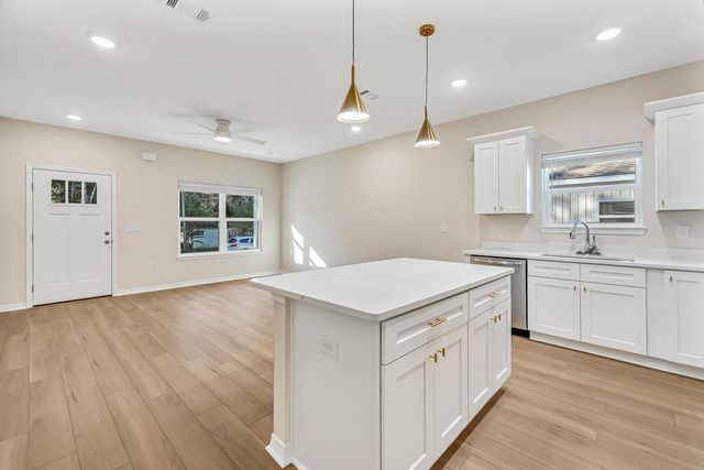 3802 Golden Acres Circle, Crestview, FL 32539