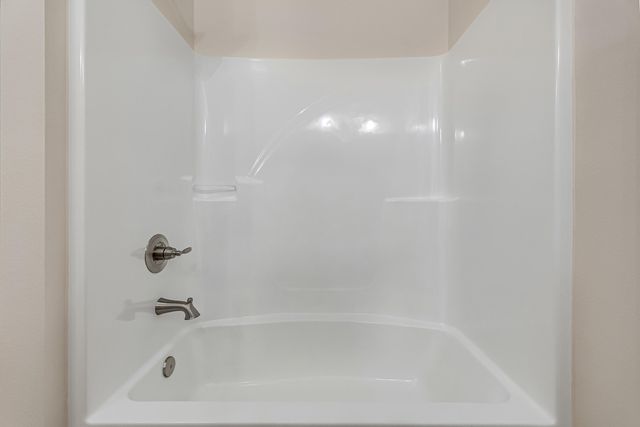 3802 Golden Acres Circle, Crestview, FL 32539