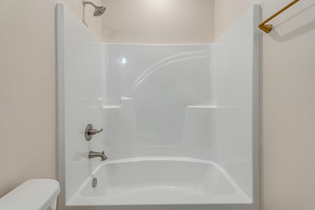 3802 Golden Acres Circle, Crestview, FL 32539