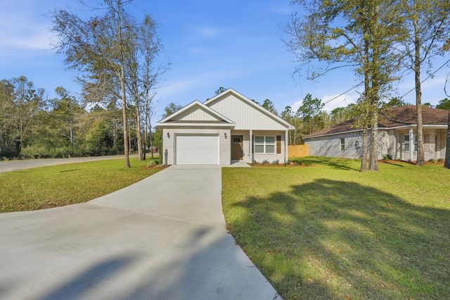3802 Golden Acres Circle, Crestview, FL 32539